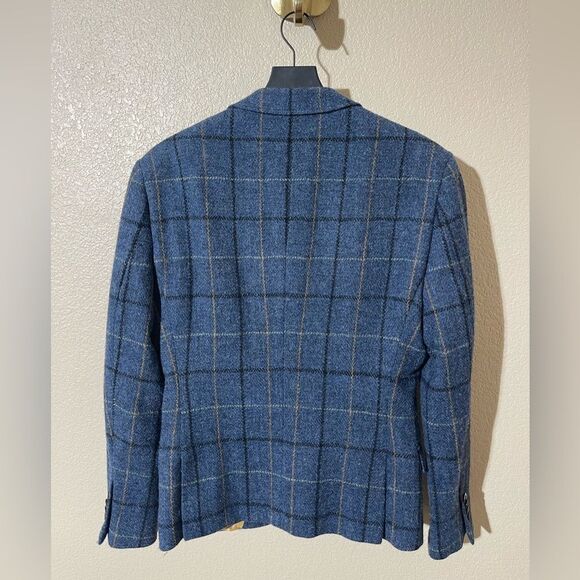 Sold - Picture 2 of 7